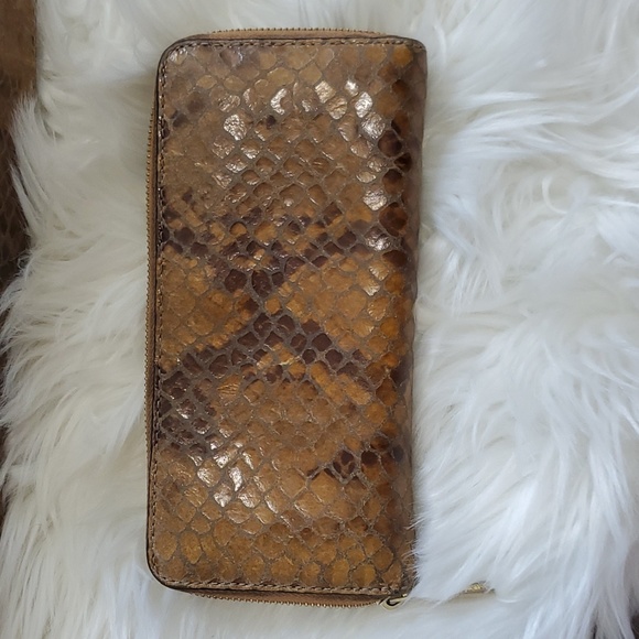 Michael purse, wallet and dust bag - Picture 5 of 14